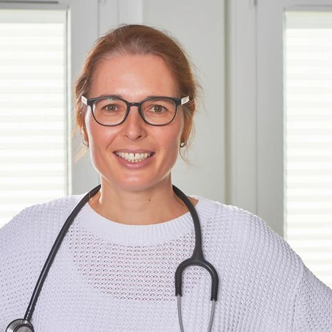 Dr. Michaela Kamptner